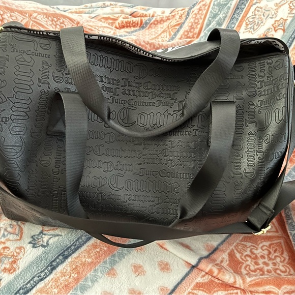 SOLD ⭐️JC Juicy Couture Shout It Out Duffle Bag - Picture 2 of 11